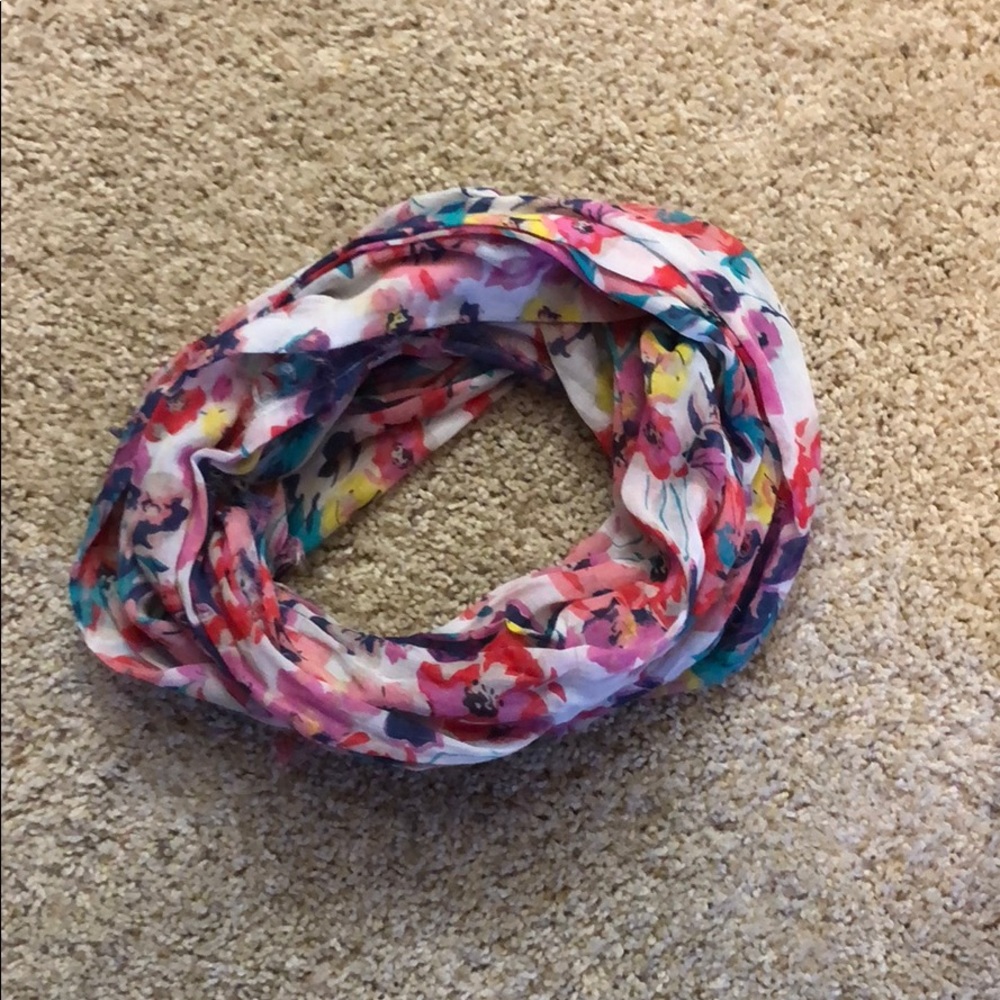 Infinity scarf